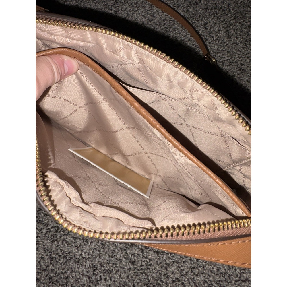 Michael Kors Jet Set Signature Brown Crossbody Bag - Picture 9 of 9